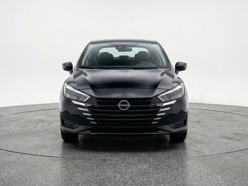 Used 2025 Nissan Versa SV FWD image 2