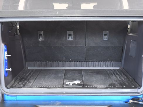 Used 2023 Ford Bronco Wildtrak image 32