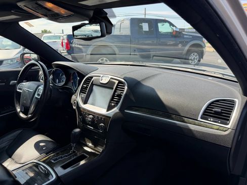 Used 2011 Chrysler 300 C w/ Sound Group AWD/4WD image 15