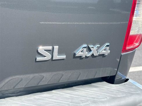 Used 2014 Nissan Frontier SL w/ SL Moonroof Package AWD/4WD image 21