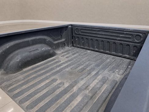 Used 2024 RAM 2500 Big Horn w/ Sport Appearance Package AWD/4WD image 13