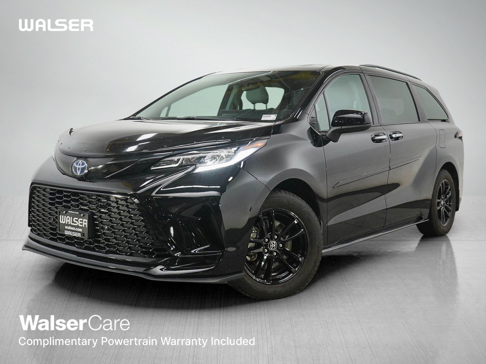 Used 2025 Toyota Sienna XSE AWD/4WD image 1
