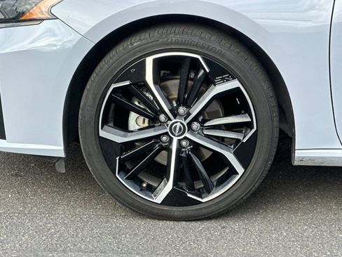 Used 2024 Nissan Altima 2.5 SR image 23