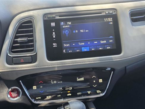 Used 2017 Honda HR-V EX image 21