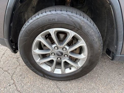 Used 2014 Jeep Grand Cherokee Limited image 18