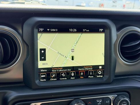 Used 2022 Jeep Wrangler Unlimited Sport AWD/4WD image 3