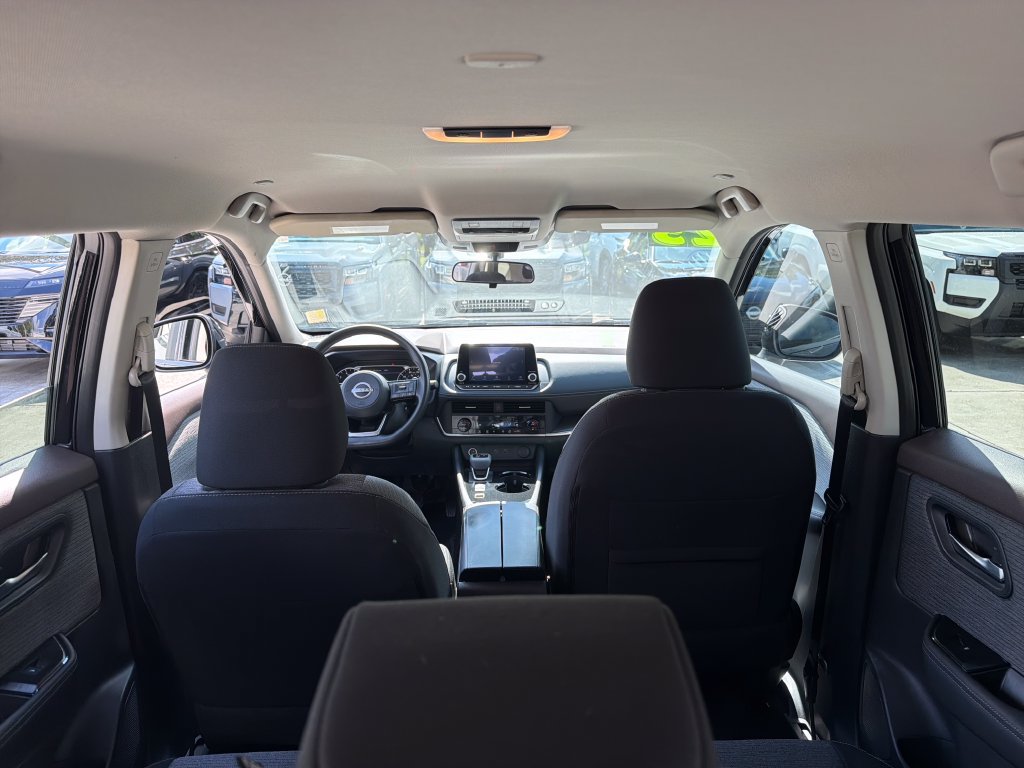 Certified 2023 Nissan Rogue SV FWD image 34