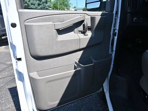 Used 2024 Chevrolet Express 3500 LT w/ LT Preferred Equipment Group RWD image 19