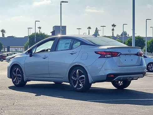 New 2025 Nissan Versa SR w/ Trunk Package image 2