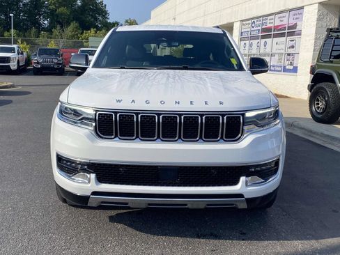 Used 2024 Jeep Wagoneer Series III AWD/4WD image 2