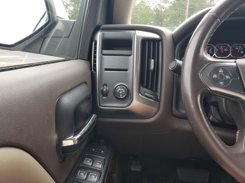 Used 2017 Chevrolet Silverado 1500 LT w/ All Star Edition RWD image 12