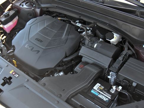 Used 2022 Kia Telluride S AWD/4WD image 55