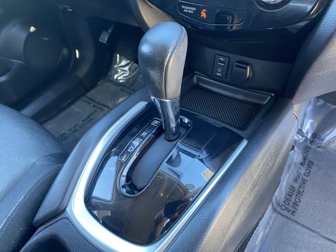 Used 2015 Nissan Rogue SL w/ SL Premium Package AWD/4WD image 15