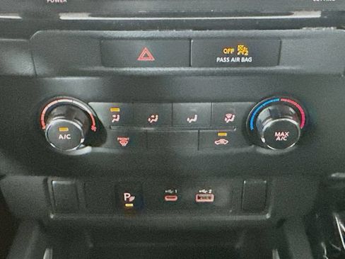 Used 2022 Nissan Frontier S w/ Technology Package RWD image 16