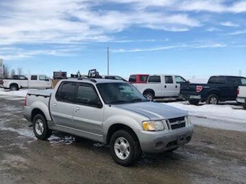 Used 2002 Ford Explorer Sport Trac 4x4 image 3