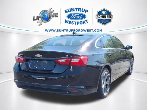 Used 2024 Chevrolet Malibu LT FWD image 3