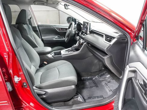 Certified 2023 Toyota RAV4 LE FWD image 17