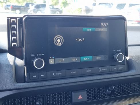 Used 2025 Honda CR-V EX image 29