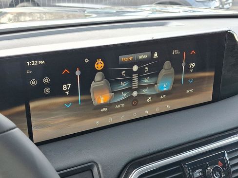 Used 2025 Nissan Armada Platinum Reserve w/ Convenience Package image 18