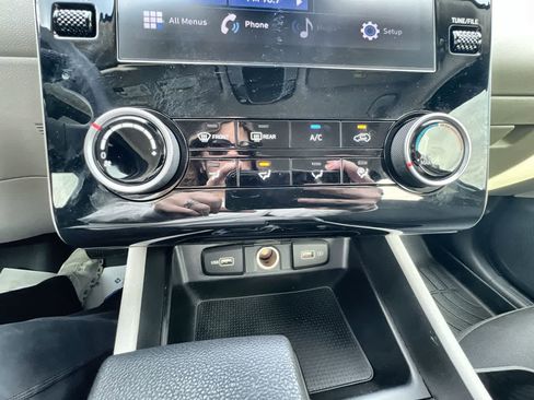 Used 2022 Hyundai Tucson SE image 16