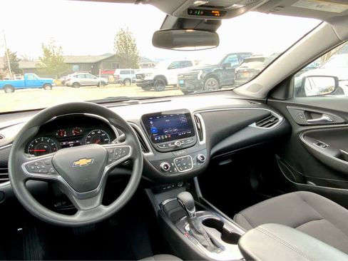 Used 2023 Chevrolet Malibu LT image 35