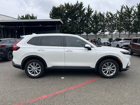 Used 2025 Honda CR-V EX image 6