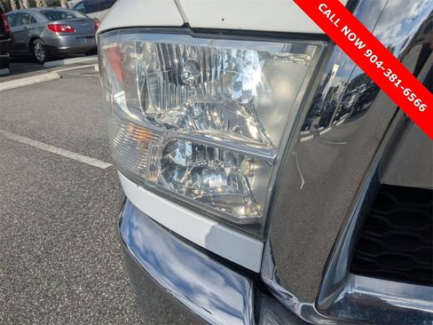 Used 2015 RAM 3500 Tradesman w/ Chrome Appearance Group image 10