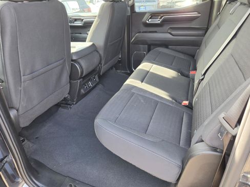 Used 2024 GMC Sierra 1500 SLE RWD image 13