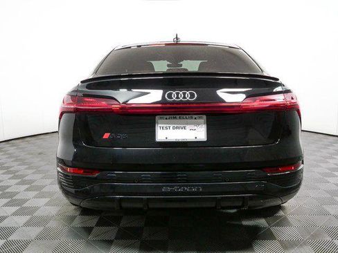 Used 2024 Audi SQ8 e-tron Premium Plus w/ Black Optic Package AWD/4WD image 28