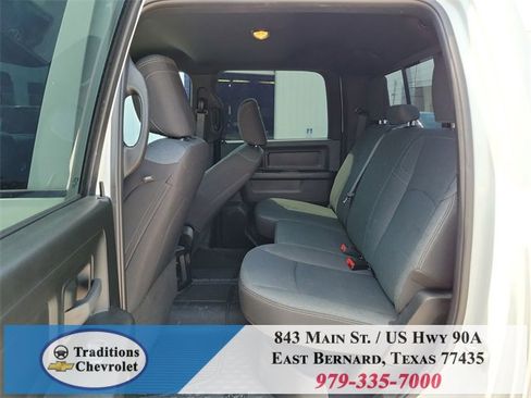 Used 2024 RAM 2500 Tradesman w/ Chrome Appearance Group image 23