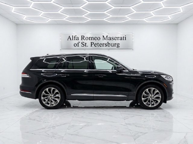 Used 2025 Lincoln Aviator Reserve w/ Illumination Package RWD image 4