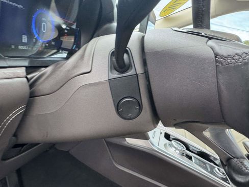 Used 2023 Ford Explorer Platinum w/ Technology Package image 30