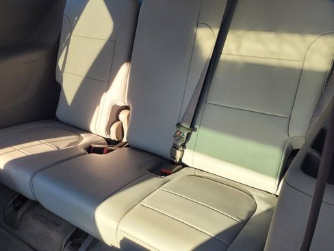 Used 2019 Chevrolet Traverse LT w/ LT Premium Package image 7