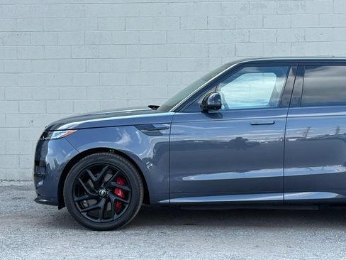 Used 2024 Land Rover Range Rover Sport Autobiography AWD/4WD image 4