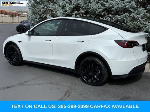 Used 2024 Tesla Model Y Long Range AWD/4WD image 5