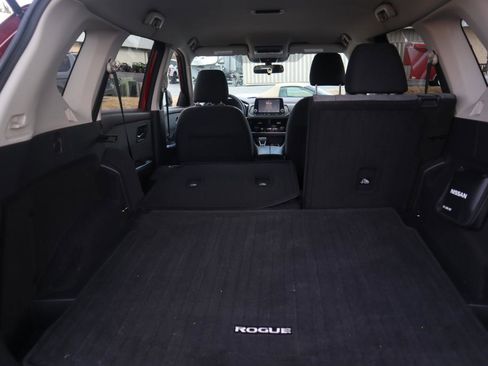 Used 2021 Nissan Rogue SV image 45