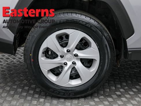 Used 2024 Toyota RAV4 LE image 28