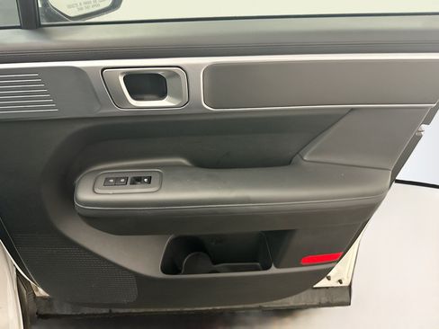 Used 2025 Hyundai Santa Fe SEL AWD/4WD image 35