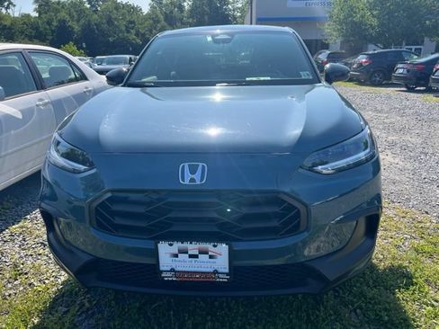 Used 2024 Honda HR-V Sport image 2