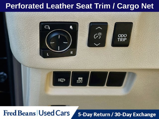 Used 2016 Lexus GX 460 w/ Premium Package AWD/4WD image 14