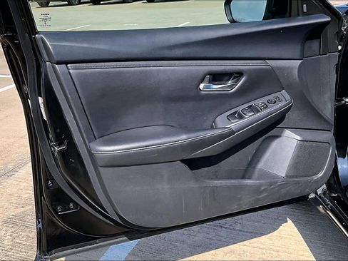 Used 2024 Nissan Sentra SV image 22