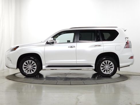 Used 2023 Lexus GX 460 Premium w/ Premium Package image 5