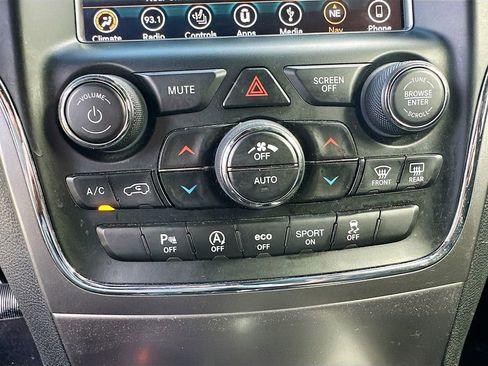 Used 2018 Jeep Grand Cherokee Laredo image 18