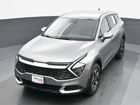 Used 2023 Kia Sportage LX image 16