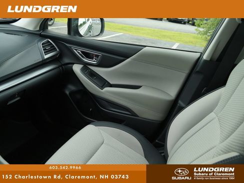 Used 2023 Subaru Forester Premium AWD/4WD image 25