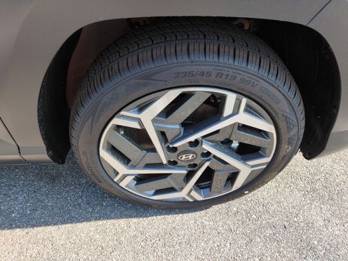 New 2026 Hyundai Kona SEL Premium FWD image 10