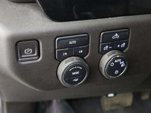 Used 2023 Chevrolet Silverado 1500 LT AWD/4WD image 20
