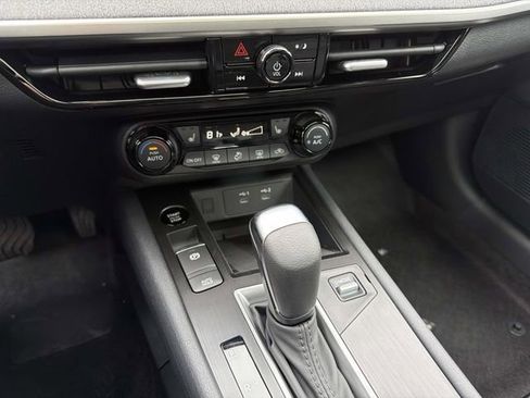 New 2026 Nissan Kicks SV w/ SV Premium Package AWD/4WD image 19