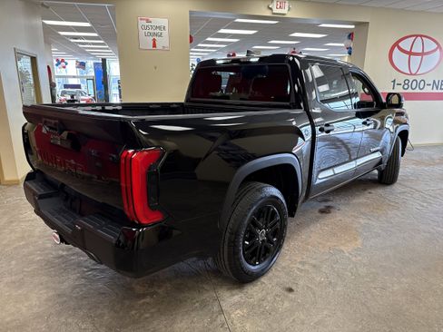 Used 2024 Toyota Tundra SR5 w/ SR5 Convenience Package RWD image 11