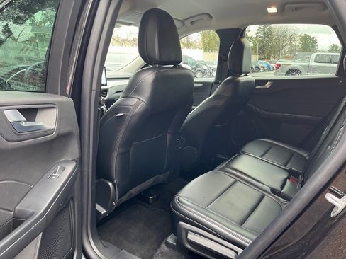 Used 2025 Ford Escape Platinum image 10